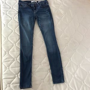Hollister Low Rise Super Skinny Denim Jeans Size 26 Length 30